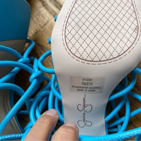 NEW Jessica Simpson Ozias Strappy Pumps Teal Leather Size 7 NWOT - Picture 6 of 6